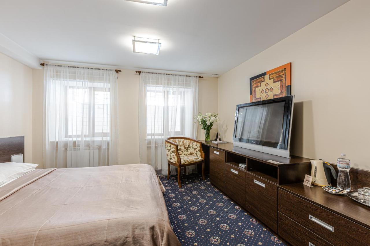 Incognito Boutique Hotel Kijev Kültér fotó