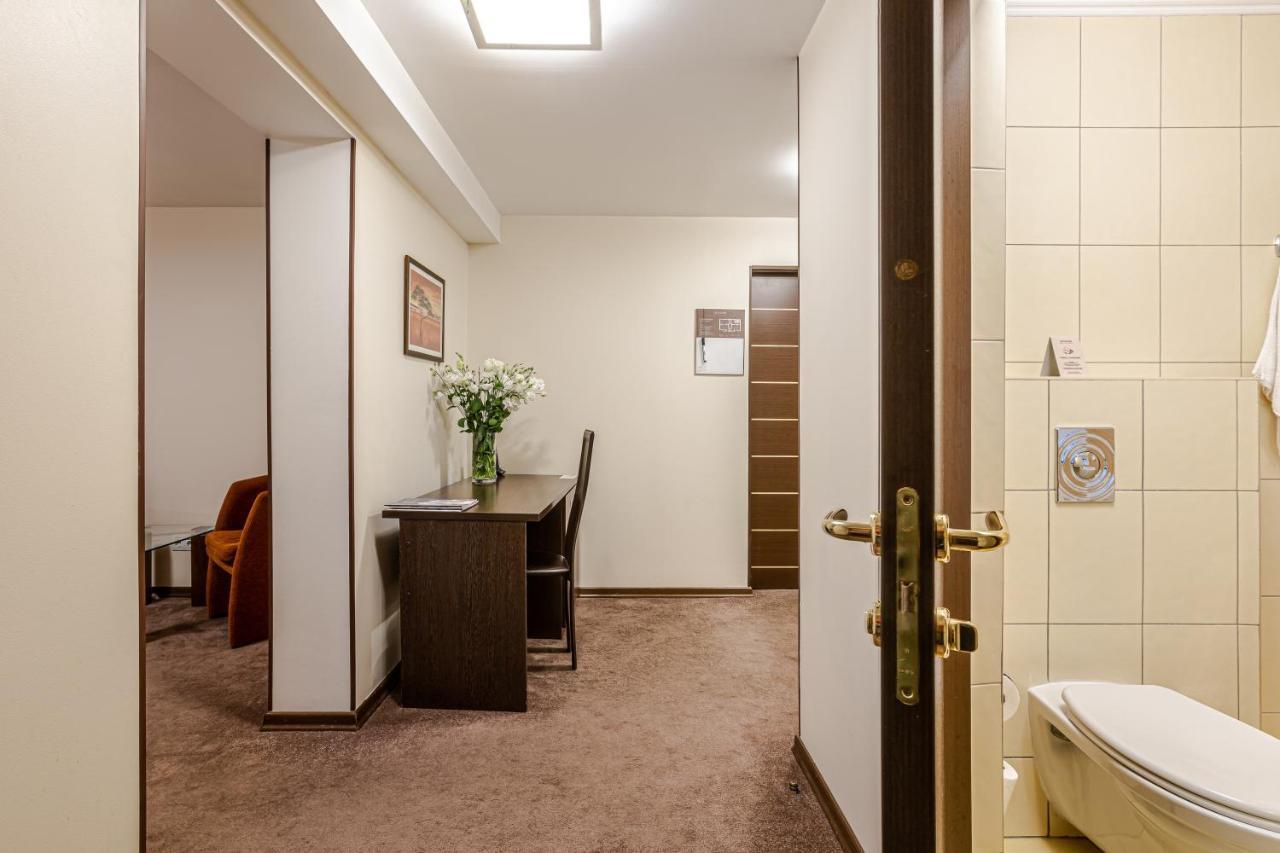 Incognito Boutique Hotel Kijev Kültér fotó