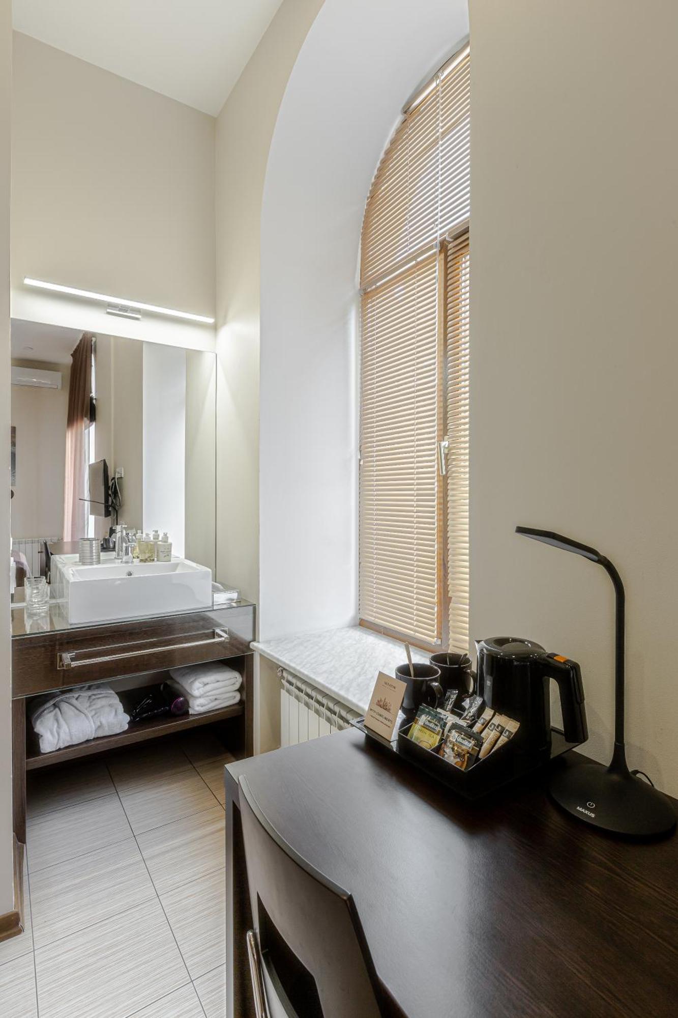 Incognito Boutique Hotel Kijev Kültér fotó